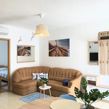 Prázdninový dům Beach House Apartman *